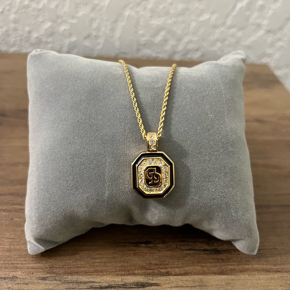 Christian Dior Elegant Gold plated Pendant Necklace - Picture 1 of 2